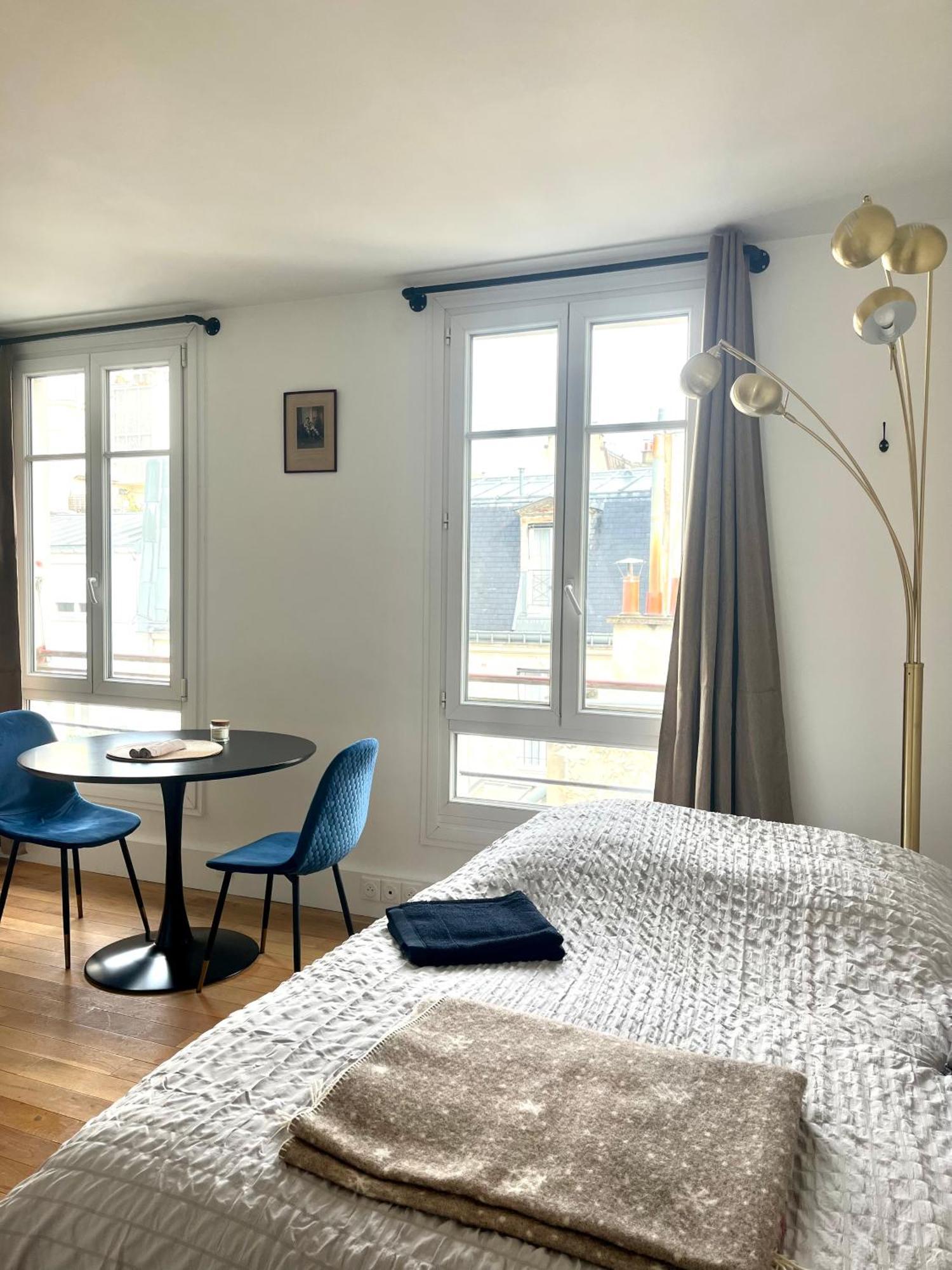 Eiffel Tower - Cosy Studio Париж Экстерьер фото